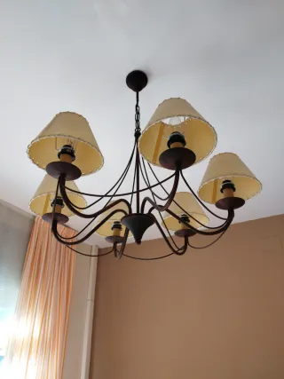 Lámpara de techo con tulipas