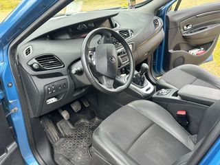 Renault Grand Scenic 2013