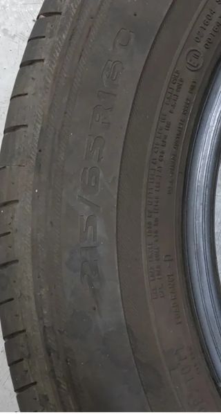 Neumático Avon 215/65 R16