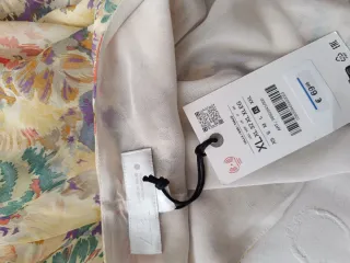 Vestido largo floral satinado Zara XL