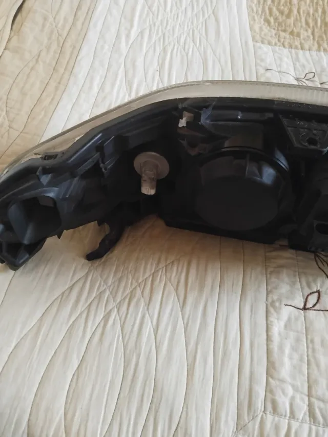 Faro Renault Laguna 2