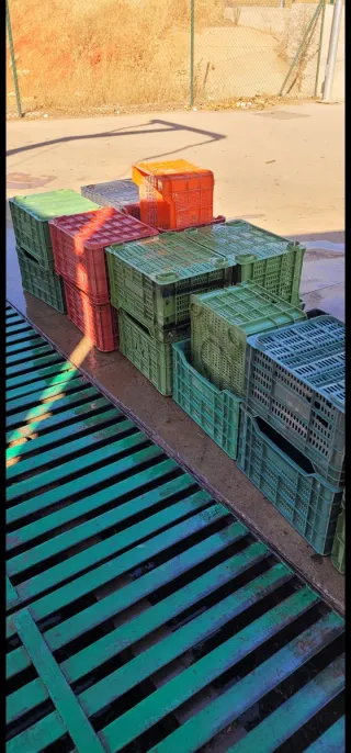 Cajas de plástico apilables