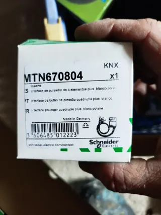 Interfaz Pulsador KNX MTN670804