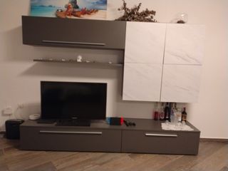 Parete attrezzata soggiorno grigio/bianco