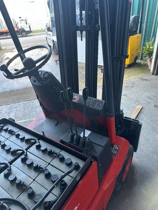 Carretilla elevadora Linde eléctrica