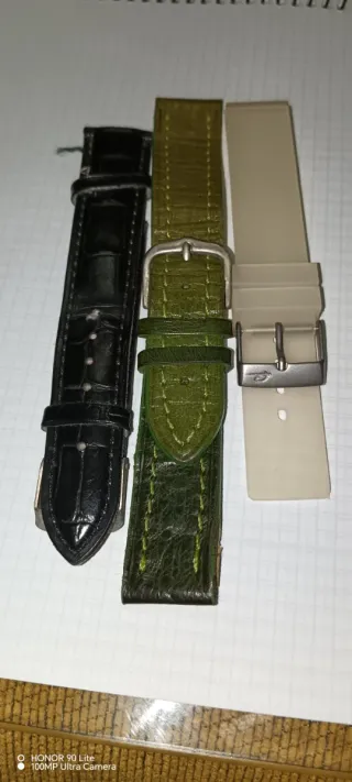 Tres correas de reloj