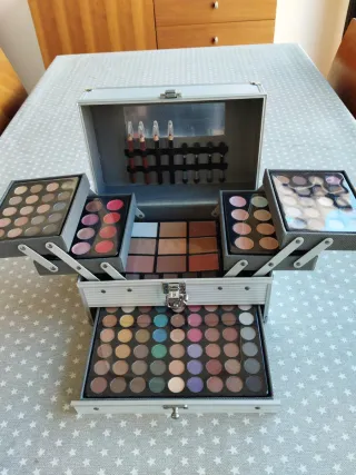 Maletín de maquillaje profesional