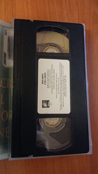 VHS Bailando con Lobos (Kevin Costner)