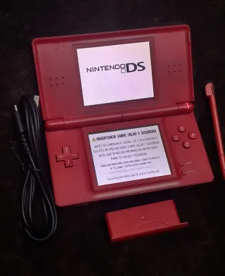Nintendo DS Lite Roja + Cargador