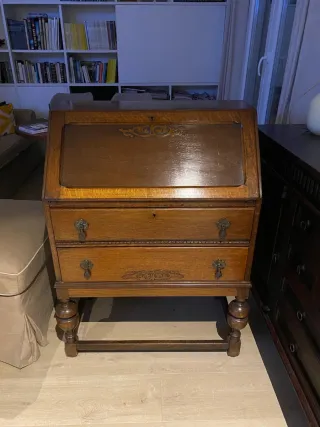 Escritorio antiguo de roble