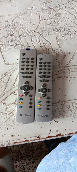 Lote TDT Axil, Sony, Sunstech, Fonestar y mandos