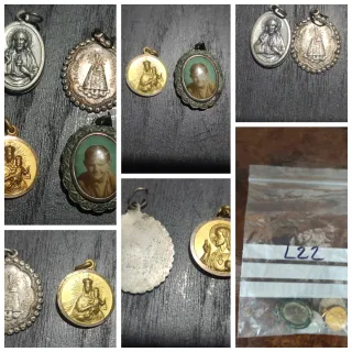 Lote Medallas y Crucifijos Religiosos