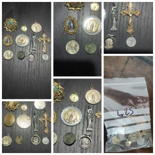 Lote Medallas y Crucifijos Religiosos