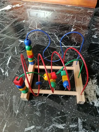 Juguete de madera y plástico para niños