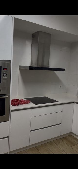 Muebles deCocina, Campana, Lavavajillas y Encimera