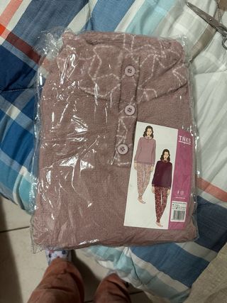 Pigiama coral taglia S