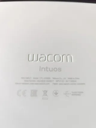 Tableta Gráfica Wacom Intuos aguamarina