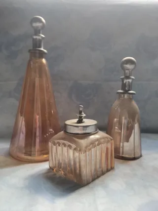 Juego de tocador antiguo