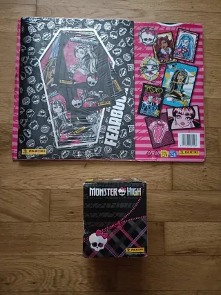 Monster High Álbum + 50 Sobres Panini