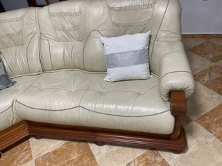 Rinconera de piel beige como nueva