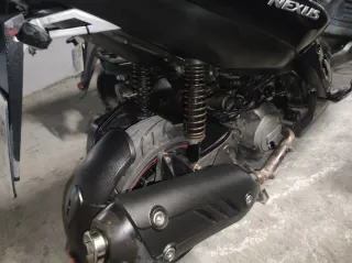 Maxi Scooter Negra Automática