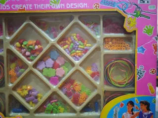 Set de manualidades con cuentas y hilos