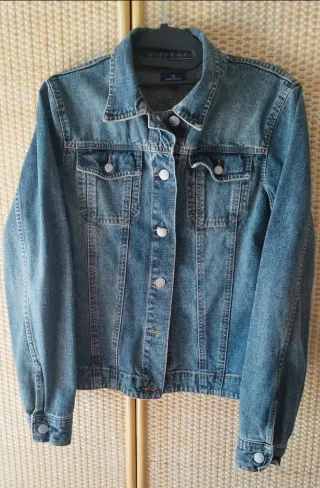 Cazadora tejana Naf Naf azul