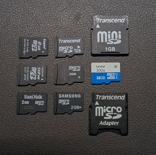Lote tarjetas de memoria MicroSD y MiniSD