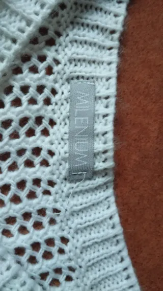 Jersey de punto calado en color blanco roto/crudo