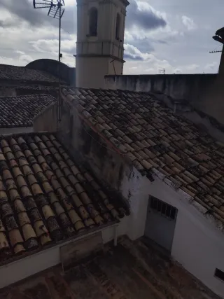 Ideal inversión! Casa de pueblo en pleno corazón