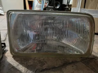 Se vende  Juego de 3 Faros Delanteros Ford Fiesta