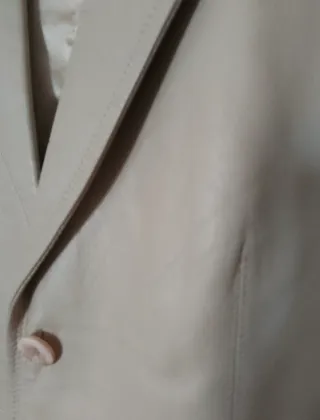 Chaqueta de piel beige Talla 44