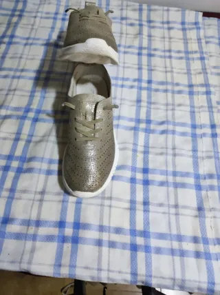 Zapatillas gris plata Mujer