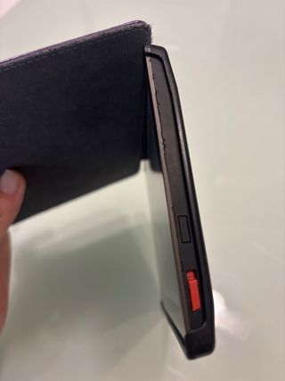 E-reader Kobo Negro con Funda morada