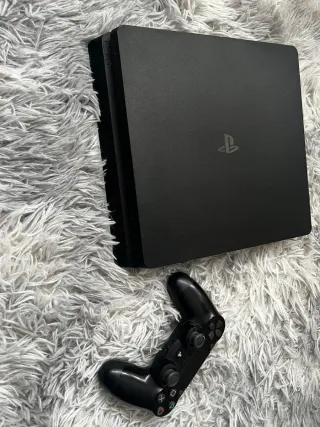 PS4 (PlayStation 4) Negra