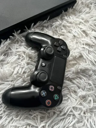 PS4 (PlayStation 4) Negra