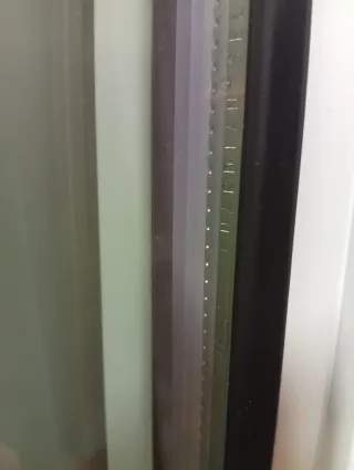 Balconera oscilobatiente aluminio nueva