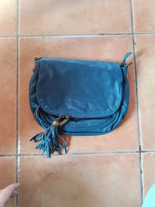 Bolsos/ mochilas hippies con bordados y coloridas