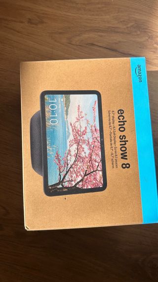 Amazon Echo Show 8 precintado