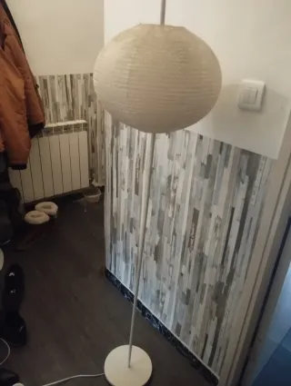 Lámpara de pie de salón