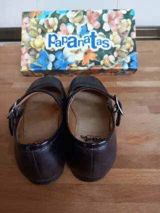 Zapatos Merceditas Papanatas marrón.Talla 28