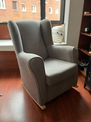 Sillón mecedora lactancia gris