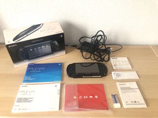 PSP nera + adattatore Memory Stick