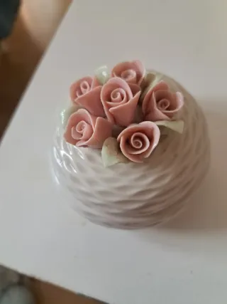 Joyero decorativo con rosas