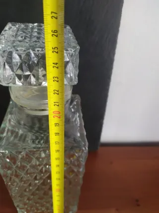 Botella de cristal tallado