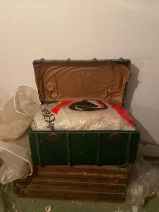 Arcón maleta antiguo verde