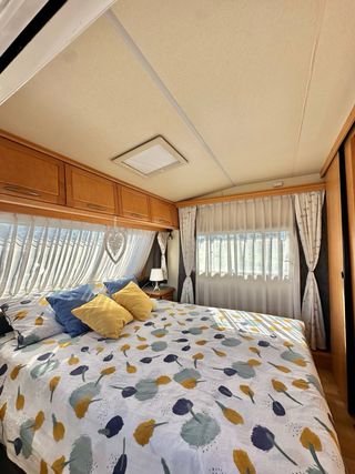 Caravana Hobby Cama Isla + Aire Acondicionado