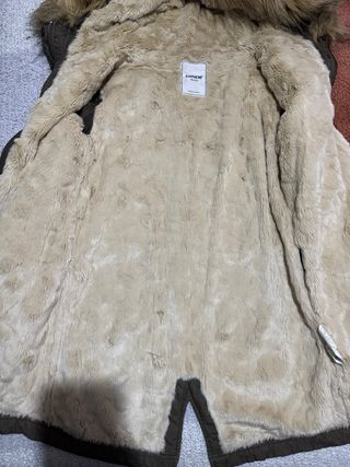 Abrigo verde militar con peluche talla S