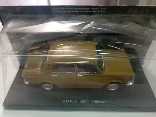 Coches a escala 1/24 nuevos en cajas originales.