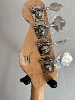 CAMBIO Bajo Eléctrico Squier by Fender
